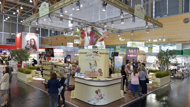 Terra Canis setzt auf 100 Prozent Lebensmittelqualität, im Bild: der Messestand auf der Interzoo im vergangenen Jahr.