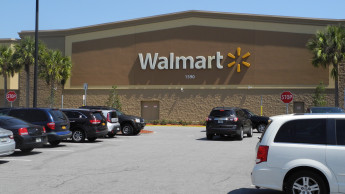Marktforscher sagt Übernahme von Walmart durch Amazon voraus