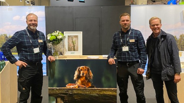 Freuen sich über die Übernahme (von links): Risto Pelkonen (CEO Aristo Oy), Markus Anttila (Unit Director) und Mårten Bernow (CEO Voff Premium Pet Food).