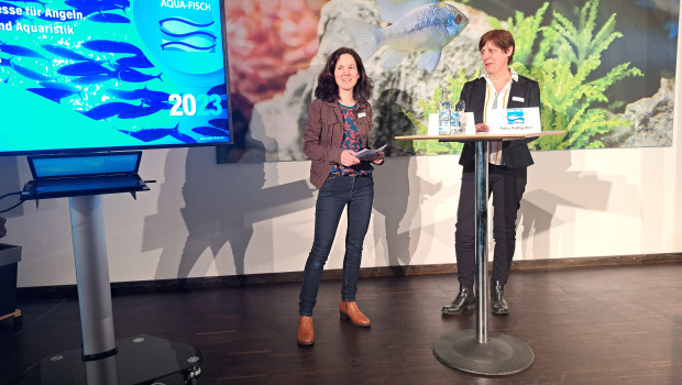 Kerstin Rieger (links) und Petra Rathgeber freuen sich auf den Neustart der Aqua-Fisch.