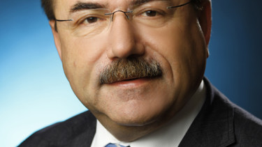 Dennerle verstärkt Vertriebsteam