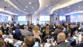 "Likes bezahlen keine Rechnung" "Likes bezahlen keine Rechnung"