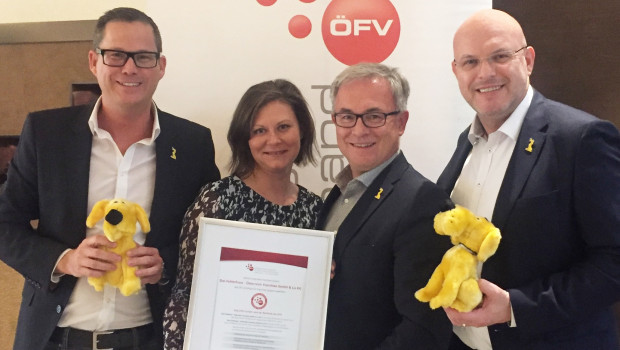 Roman Spitznagl (Vertriebsleiter+Franchisebetreuer/Das Futterhaus Österreich), Mag. Barbara Rolinek(Generalsekretärin/ÖFV), Martin Kowatsch (Franchise-Nehmer/Das Futterhaus Österreich) und Norbert Steinwidder (Geschäftsführer/Das Futterhaus Österreich). (von links)
