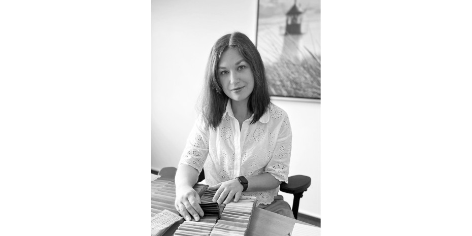 Kathrin Gonchar ist seit 13 Jahren Produktdesignerin bei Trixie. Den Kern ihres Jobs sieht sie darin, die unterschiedlichen Bedürfnisse von Mensch und Tier, die aktuellen Trends sowie die Trixie-Qualitätsansprüche zu berücksichtigen, um die bestmöglichen Begleiter für den Alltag mit Tier zu entwerfen. Kathrin Gonchar ist seit 13 Jahren Produktdesignerin bei Trixie. Den Kern ihres Jobs sieht sie darin, die unterschiedlichen Bedürfnisse von Mensch und Tier, die aktuellen Trends sowie die Trixie-Qualitätsansprüche zu berücksichtigen, um die bestmöglichen Begleiter für den Alltag mit Tier zu entwerfen.