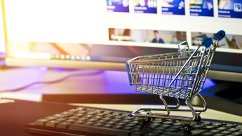 E-Commerce zur Jahresmitte wieder im Plus