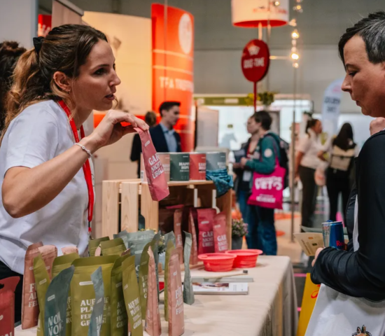 Führende Hersteller und Dienstleister präsentieren sich im Expo-Bereich. Führende Hersteller und Dienstleister präsentieren sich im Expo-Bereich.
