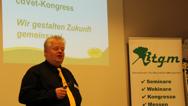 Clemens Dingmann hieß die Teilnehmer des Kongresses 2019 in Wuppertal willkommen.