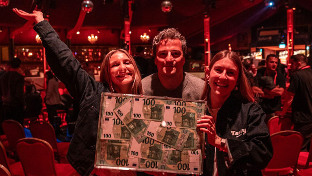 Die Gründerinnen aus Berlin wollen die Lücke zwischen klassischem Hundefutter und Barf füllen – der 1. Platz bei der Founders League Conference ist ein Meilenstein auf ihrem Weg.