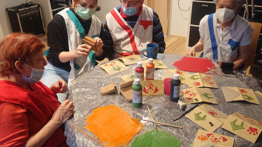 Trixie unterstützt Sozialarbeit in Liechtenstein