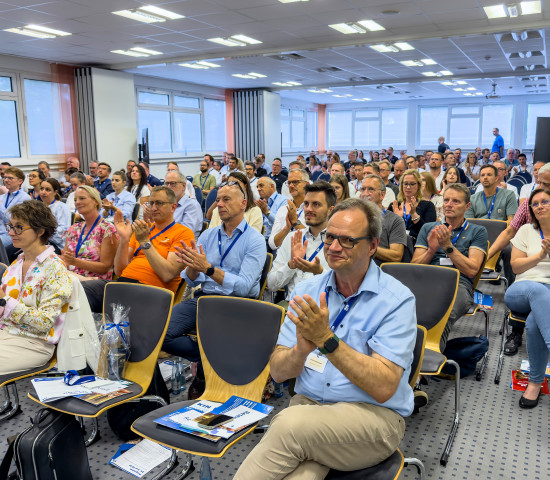 Rund 200 Leute folgten dem Programm. Rund 200 Leute folgten dem Programm.