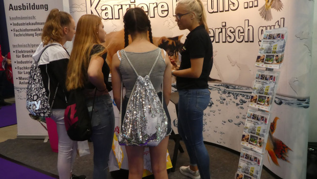 Insgesamt besuchten rund 7.000 Schüler aller Schulformen die Veranstaltung. Insgesamt besuchten rund 7.000 Schüler aller Schulformen die Veranstaltung.