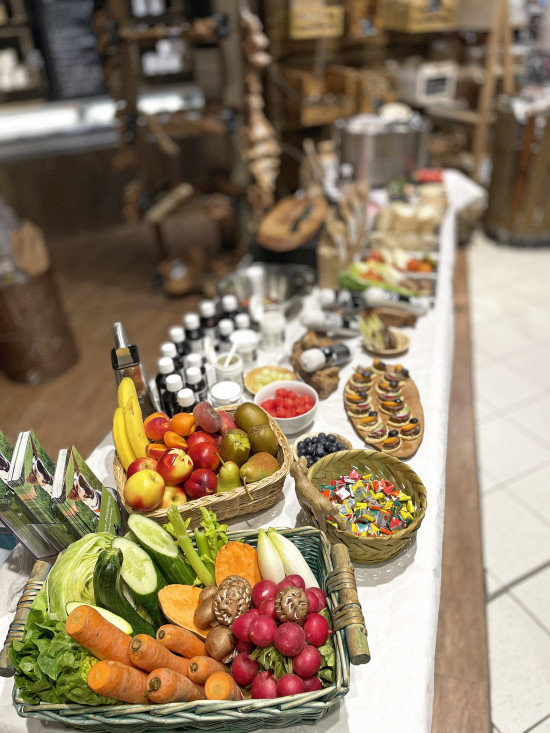 Der Kunde soll mehr die Assoziation zu einem Wochenmarkt bekommen als zur gewöhnlichen Tiefkühlpizza.