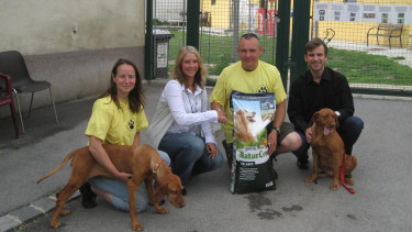 Megazoo spendet für Tierheim