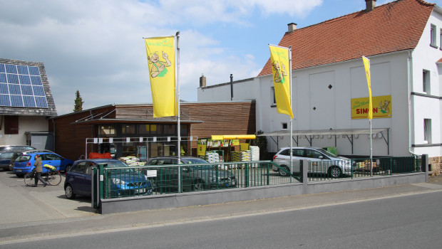 Rund 116 Standorte gehören aktuell zum Ihr Landmarkt-Konzept; im Bild: Ihr Landmarkt Simon in Roßbach vor der Höhe.