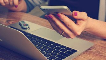 So nutzt Europa das Handy während der Arbeit