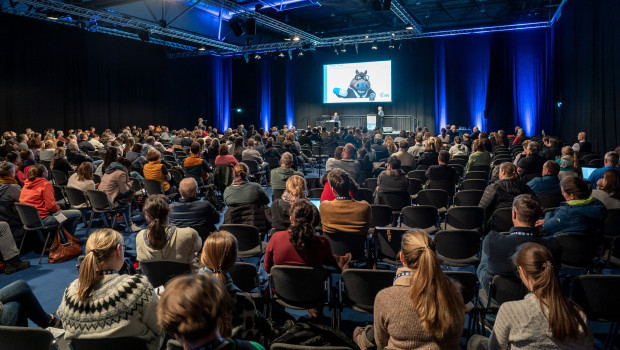 Zum 12. Leipziger Tierärztekongress kamen in 2024 rund 6.900 Tierärzte, Tiermedizinische Fachangestellte und Studierende der Veterinärmedizin sowie 500 Referenten nach Leipzig.