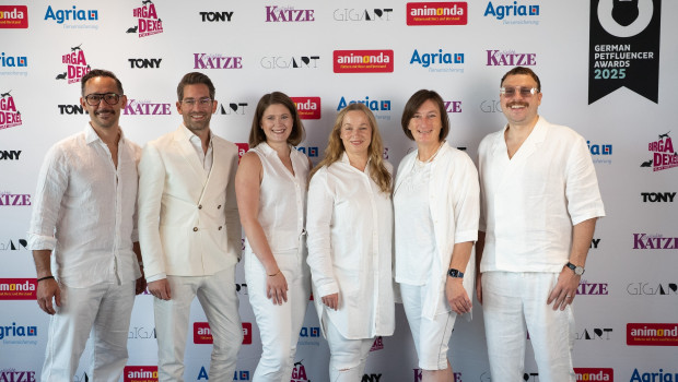 Die Jury für das TeamCats (v.l.n.r.): André Karkalis (Agentur Tony), Simon Hoecker (Animonda), Luca Herrmann-Deckert (Agria Tierversicherung), Birga Dexel, Katrin Tempel (Geliebte Katze) und Anton Polinski.