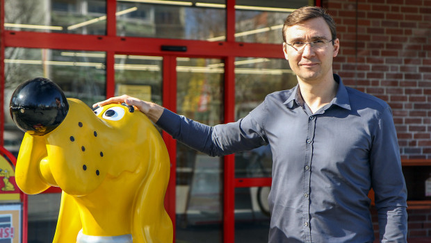 Michael Thürke eröffnet in Rostock neu.
