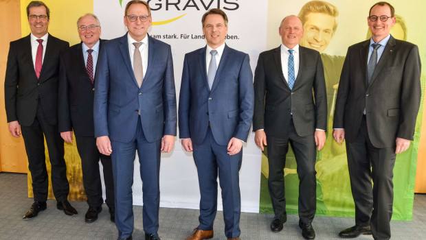 Der Agravis-Vorstand (von links): Vorstandschef Dr. Dirk Köckler, Finanzvorstand Johannes Schulte-Althoff, der Aufsichtsratsvorsitzende Franz-Josef Holzenkamp, Jan Heinecke, Hermann Hesseler und Jörg Sudhoff.