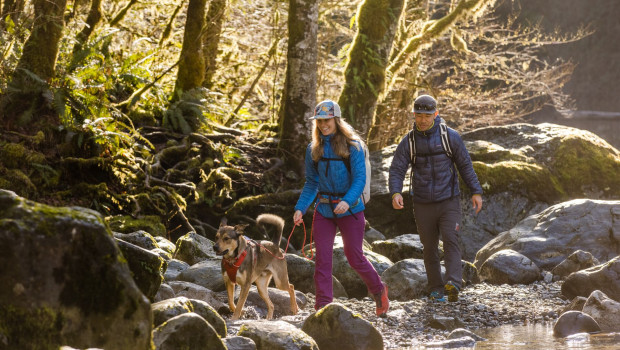 Unter der US-amerikanischen Marke „Ruffwear“ werden hochwertige Outdoor-Hundezubehörprodukte vertrieben.