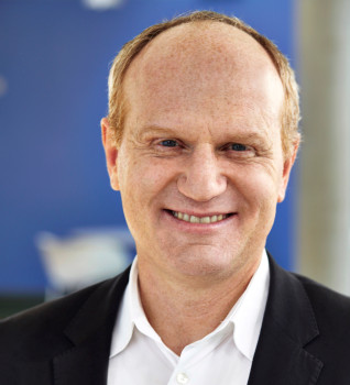 Nick Märlender wird über Omnichannel-Lösungen für den Fachhandel sprechen. Nick Märlender wird über Omnichannel-Lösungen für den Fachhandel sprechen.