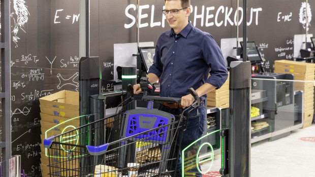 Wanzl liefert dem Handel vom Einkaufswagen bis zum Self Scanning Checkout die komplette Ladenausstattung. Wanzl liefert dem Handel vom Einkaufswagen bis zum Self Scanning Checkout die komplette Ladenausstattung.