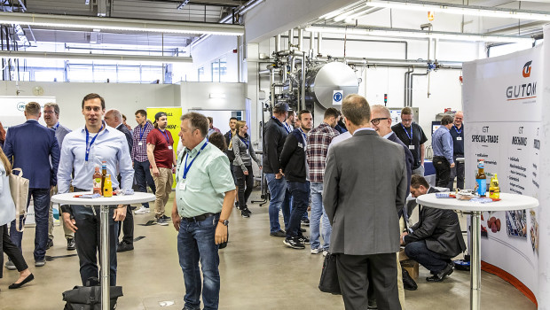 Im KIN-Produktentwicklungszentrum gibt es Technologievorführungen und konstruktiven Austausch.