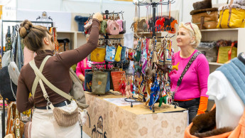 Von Hundegeburtstag bis Katzenpsychologie Von Hundegeburtstag bis Katzenpsychologie