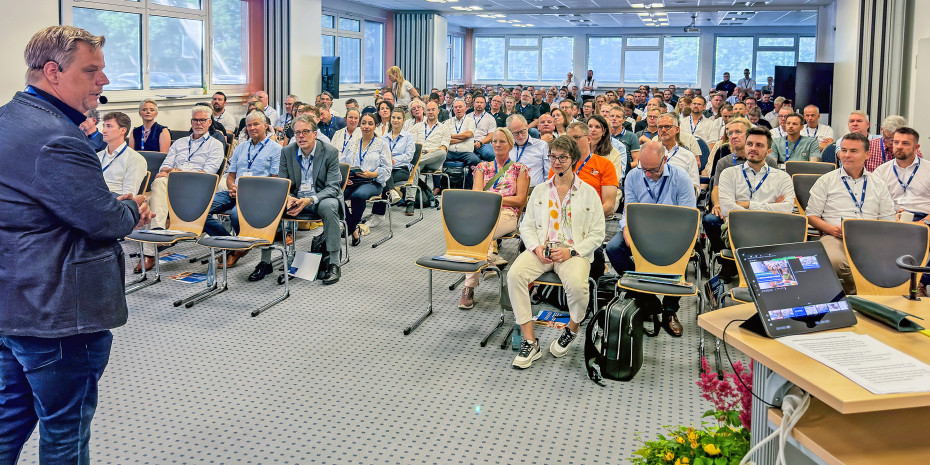 Rund 200 Teilnehmer versammelten sich im KIN Lebensmittelinstitut. Rund 200 Teilnehmer versammelten sich im KIN Lebensmittelinstitut.