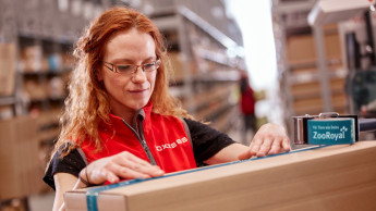ZooRoyal setzt weiter auf die Kontraktlogistik von Loxxess