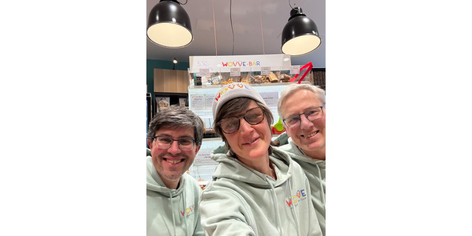 Victor Virgilio (l.) hat gemeinsam mit Henriette und Martin Kleinert das Wovve Ende 2024 gegründet.