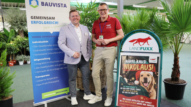 Zufriedene Gesichter: David Kennke, Leitung Einkauf Einzelhandel bei Bauvista (l.), und Norbert Thebille, Geschäftsführer der Landfuxx Handelsgesellschaft mbH. Zufriedene Gesichter: David Kennke, Leitung Einkauf Einzelhandel bei Bauvista (l.), und Norbert Thebille, Geschäftsführer der Landfuxx Handelsgesellschaft mbH.