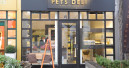 Pets Deli greift Tiernahrungsindustrie an