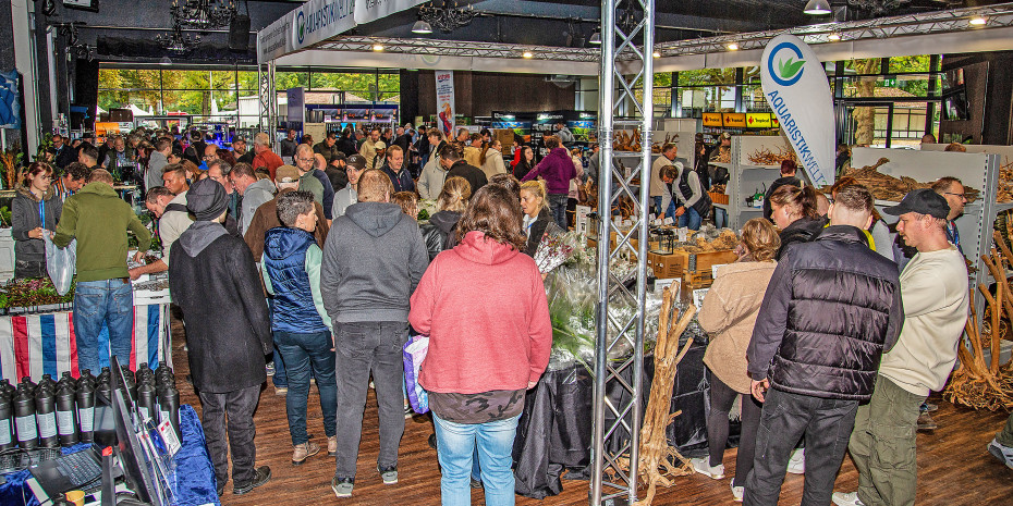 Zeitweise waren die Gänge der neuen Aquaristikmesse in Dortmund gut gefüllt. Zeitweise waren die Gänge der neuen Aquaristikmesse in Dortmund gut gefüllt.