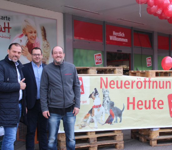 Freuen sich über den neuen Markt (von links): Markenleiter Orland Mikrut, Gebietsleiter Michael Koch und Tobias Schmidt.
