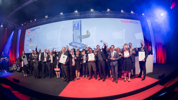 Die Sieger des Awards „Supermarkt des Jahres“. Foto: Hubert Burda Media 