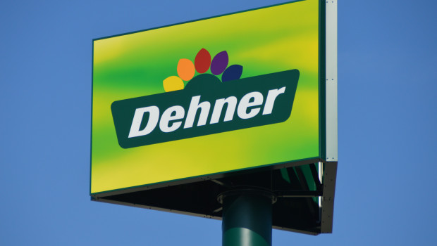 Dehner macht aus den Geschäftsbereichen Gartencenter, Agrar, Degro und Logistik rechtlich verselbständigte Profit-Center in Form von GmbH & Co. KGs, die unter dem Dach der Dehner Holding GmbH & Co. KG operieren. Dehner macht aus den Geschäftsbereichen Gartencenter, Agrar, Degro und Logistik rechtlich verselbständigte Profit-Center in Form von GmbH & Co. KGs, die unter dem Dach der Dehner Holding GmbH & Co. KG operieren.