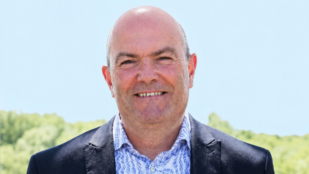 Ian Tarpey ist nun EVP Group Innovation and R&D Director bei Ceva Animal Health. Ian Tarpey ist nun EVP Group Innovation and R&D Director bei Ceva Animal Health.