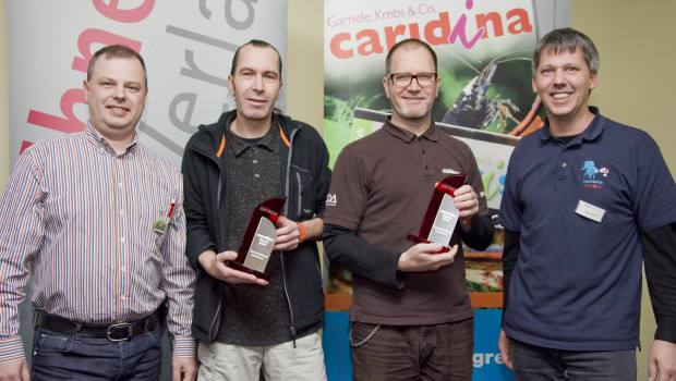 Zuletzt wurden Frank und Carsten Logemann (Mitte) mit dem caridina-Award für ihre Verdienste um die Zwerggarnelen ausgezeichnet. Foto: F. Hardel