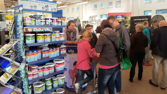 Messepremiere in Dortmund: Wenige Besucher, aber optimistische Aussteller 