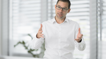 Fressnapf | Maxi Zoo bleibt krisensicher