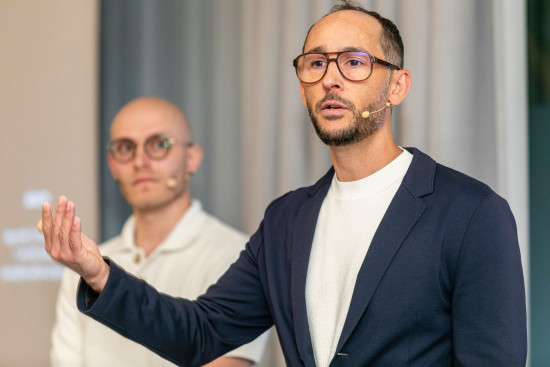 André Karkalis (rechts) auf dem Heimtier-Kongress 2023 in Hamburg.