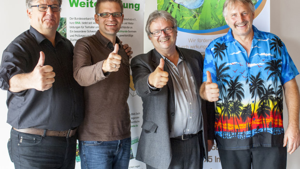 Demonstrierten den Schulterschluss von BNA und FLH: Bernd Schmölzing,  Vorsitzender der FLH, BNA-Geschäftsführer Lorenz Haut, FLH-Geschäftsführer Stephan Schlüter und Boris Scholven, 2. Vorsitzender der FLH. Foto: Gerlach