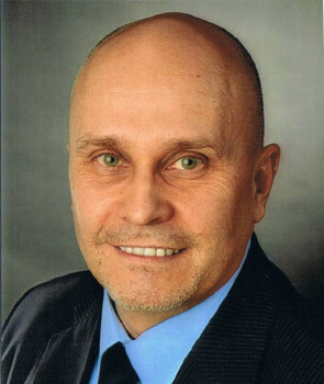 Kai-Uwe Hintersdorf bringt viel Erfahrung aus der Heimtierbranche mit. Kai-Uwe Hintersdorf bringt viel Erfahrung aus der Heimtierbranche mit.