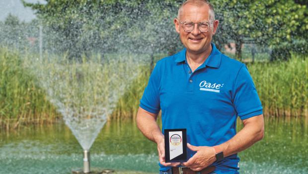 Oase-Geschäftsführer Thorsten Muck nahm den Nachhaltigkeitspreis entgegen.