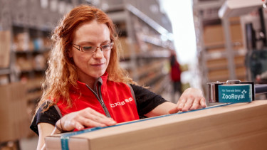 ZooRoyal setzt weiter auf die Kontraktlogistik von Loxxess