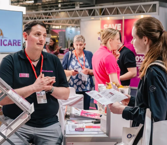 Führende Hersteller und Dienstleister präsentieren sich im Expo-Bereich. Führende Hersteller und Dienstleister präsentieren sich im Expo-Bereich.