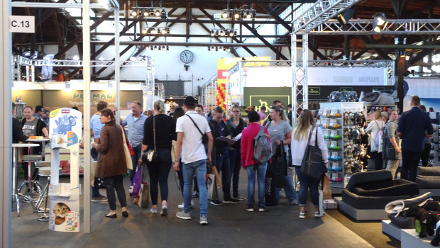 Gute Stimmung und eine rege Ordertätigkeit kennzeichneten die Hausmesse von Das Futterhaus.