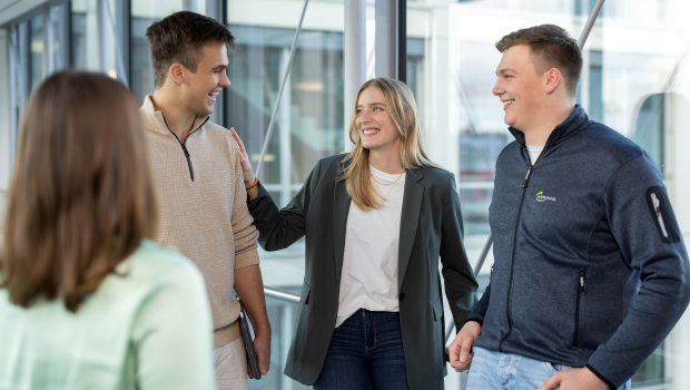 Im Jahr 2026 bildet die Agravis 173 neue, junge Menschen in verschiedenen Berufen aus – darunter auch in dualen Studiengängen. Im Jahr 2026 bildet die Agravis 173 neue, junge Menschen in verschiedenen Berufen aus – darunter auch in dualen Studiengängen.