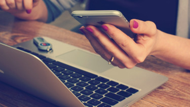 So nutzt Europa das Handy während der Arbeit